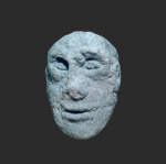 Pískovcová mužská hlava z 5. století př. n. l. druhotně umístěná
v bráně oppida z 2. století př. n. l.
 (Drda – Rybová 2008).